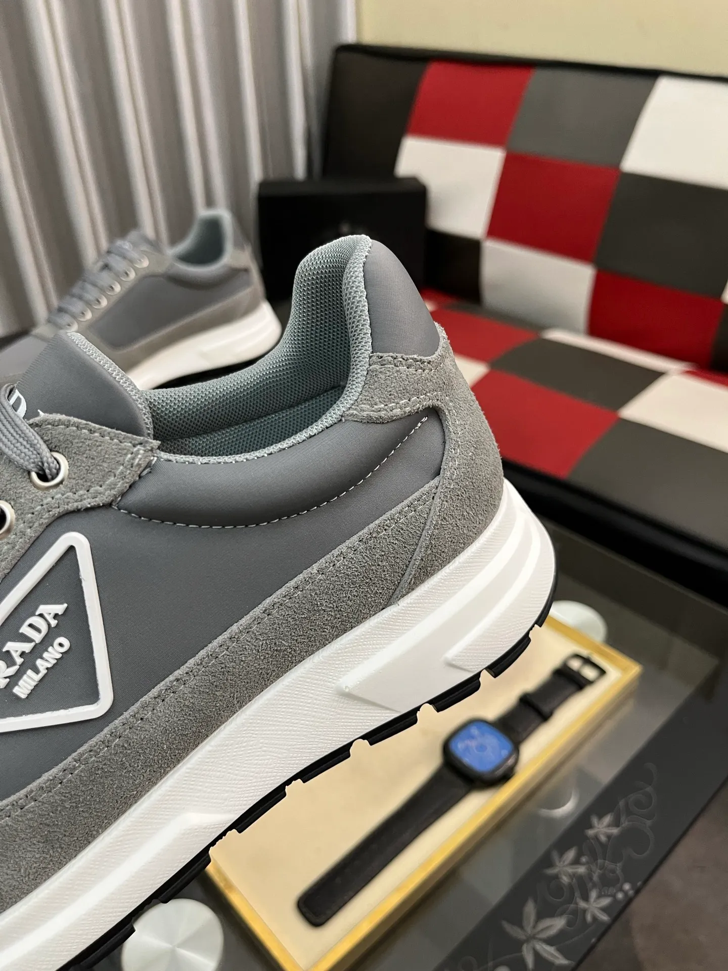 Men's shoes 💰420⌚️⌚️Prada•PRADA original quality.~ Unique modern style sneakers. 🏃A must-have casual shoe for trendy men😍😍 Original brand imported from Italy, imported original leather, sheep lining (refuses to discolor and grind feet) Sole: Original sole provided by the original factory, French lazy style design ⚠️Fit to the feet, original quality, super comfortable original sole. It’s like shooting the real thing🎬The real thing is better, high-quality sneakers Size: 38-444️⃣Colors available